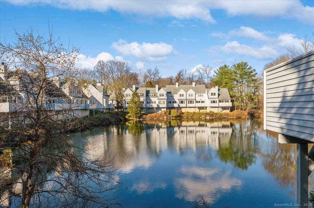 Experience refined suburban living within your own walls in this beautifully appointed 3 bedroom, 2.