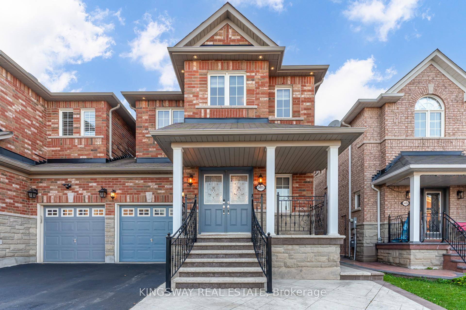Gorgeous Bright amp ; Spacious 4 2 Bedroom Home with Finished Basement in Churchill Meadows Welcome to this beautifully updated 2, 388 sq.