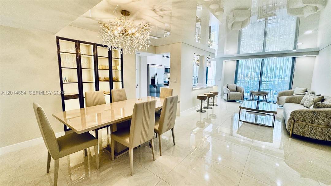 PICKY BUYERS WELCOME PRIME LOCATION ACROSS THE OCEAN IN PRESTIGIOUS SUNNY ISLES BEACH 600 WINSTON TOWERS !