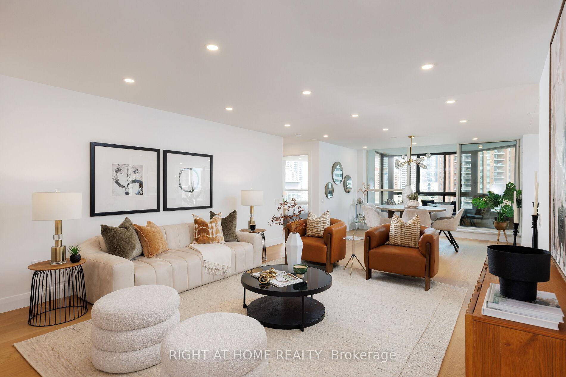 Experience luxurious city living at its finest in the iconic Carlton on the Park by Tridel.