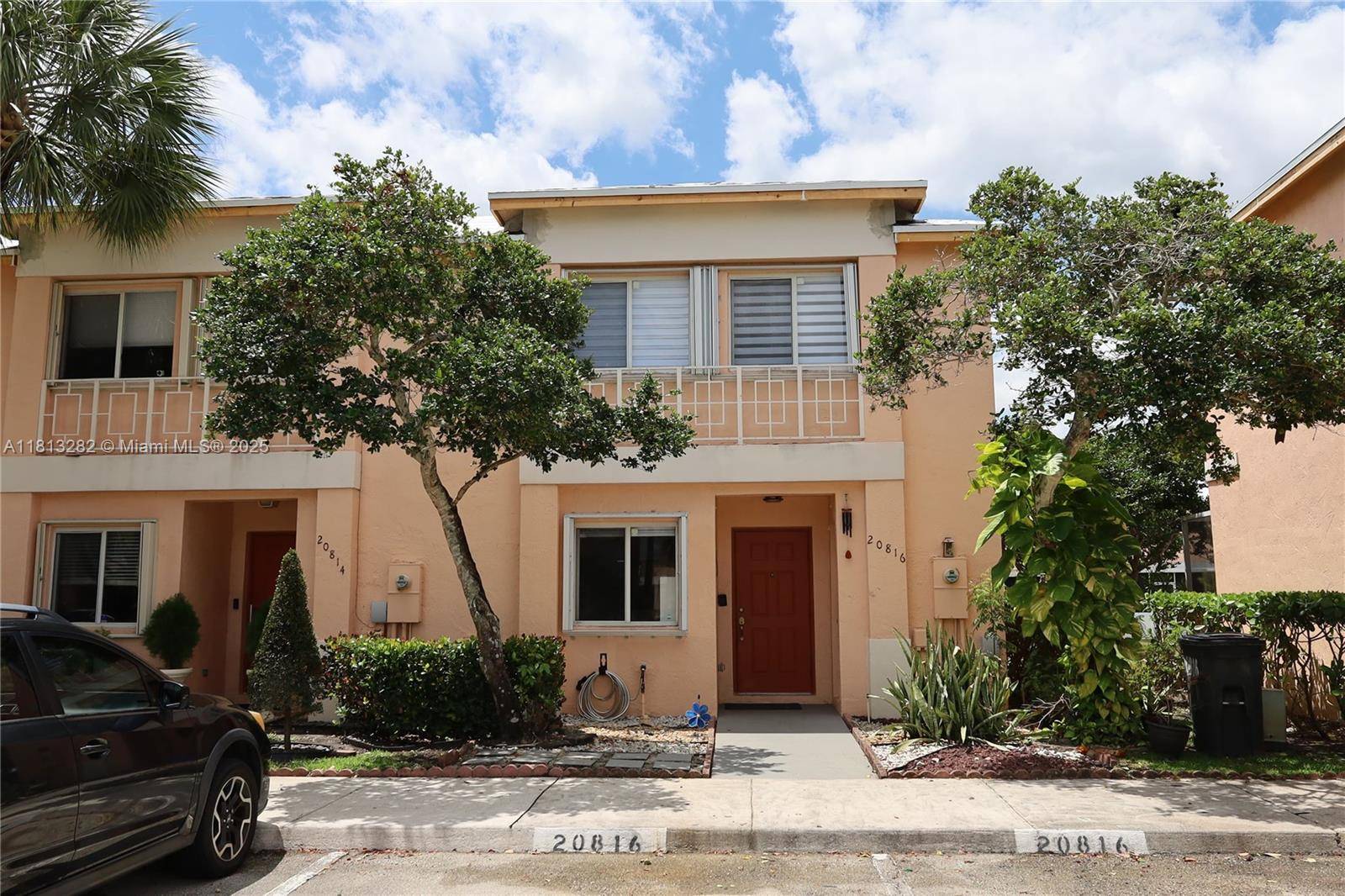 Welcome to this stunning 3 bedroom, 2.