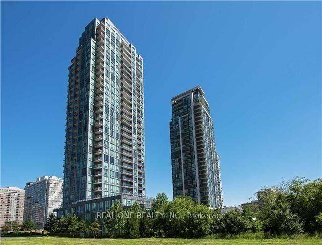 Bright, Unobstructed South East Facing One Bedroom Den Corner Unit.