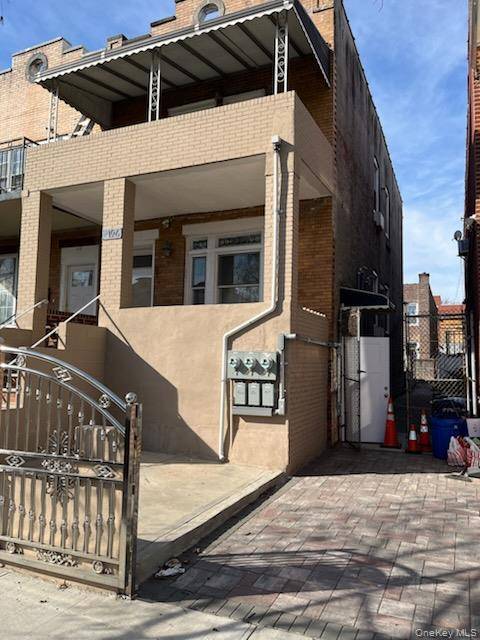 FULLY RENOVATED FULLY VACANT LEGAL 2 Family House.