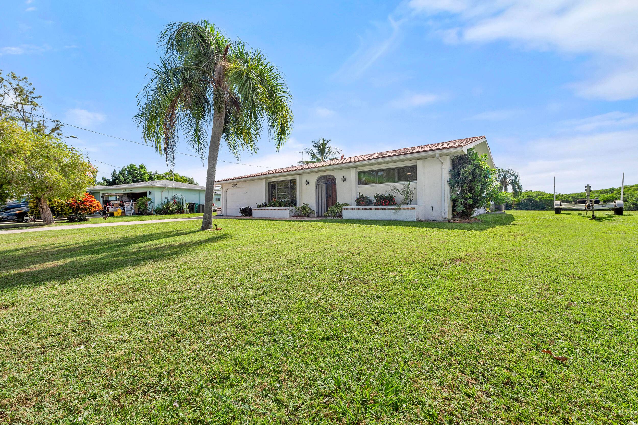 Turnkey 3 bedroom, 3 bath waterfront home available for rent in the heart of Port Saint Lucie !
