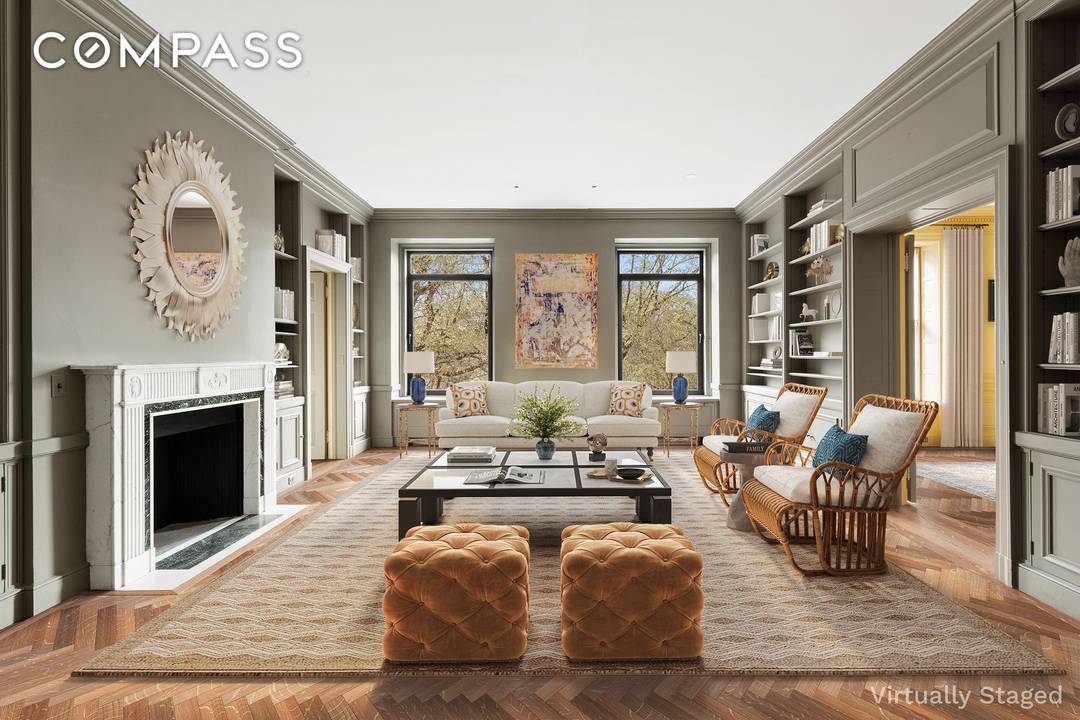 Life at The Top With 60 feet of direct Central Park frontage in New York s most storied building, this extraordinary 6, 300SF residence thrills upon entry.