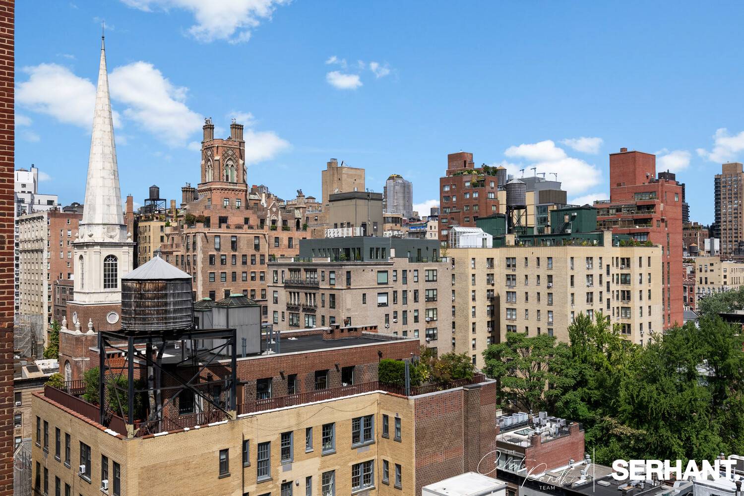 One Bedroom with Open Views amp ; Endless Potential This spacious one bedroom home offers open views and the perfect opportunity to create your dream space.