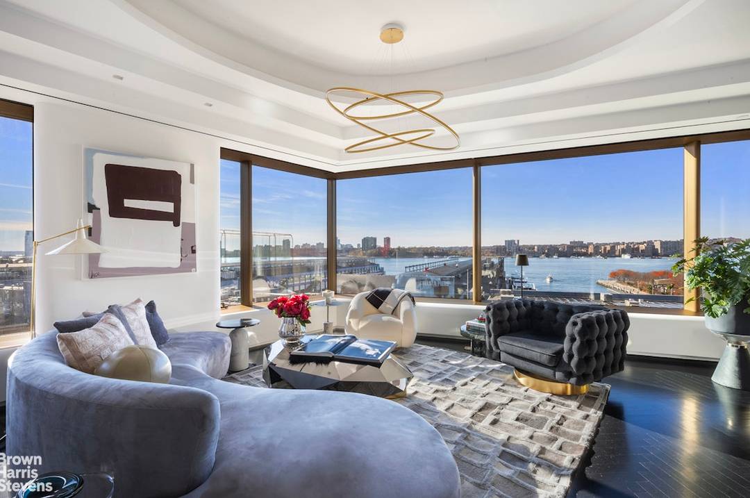 551 W21 7B Convertible 3BR 2.