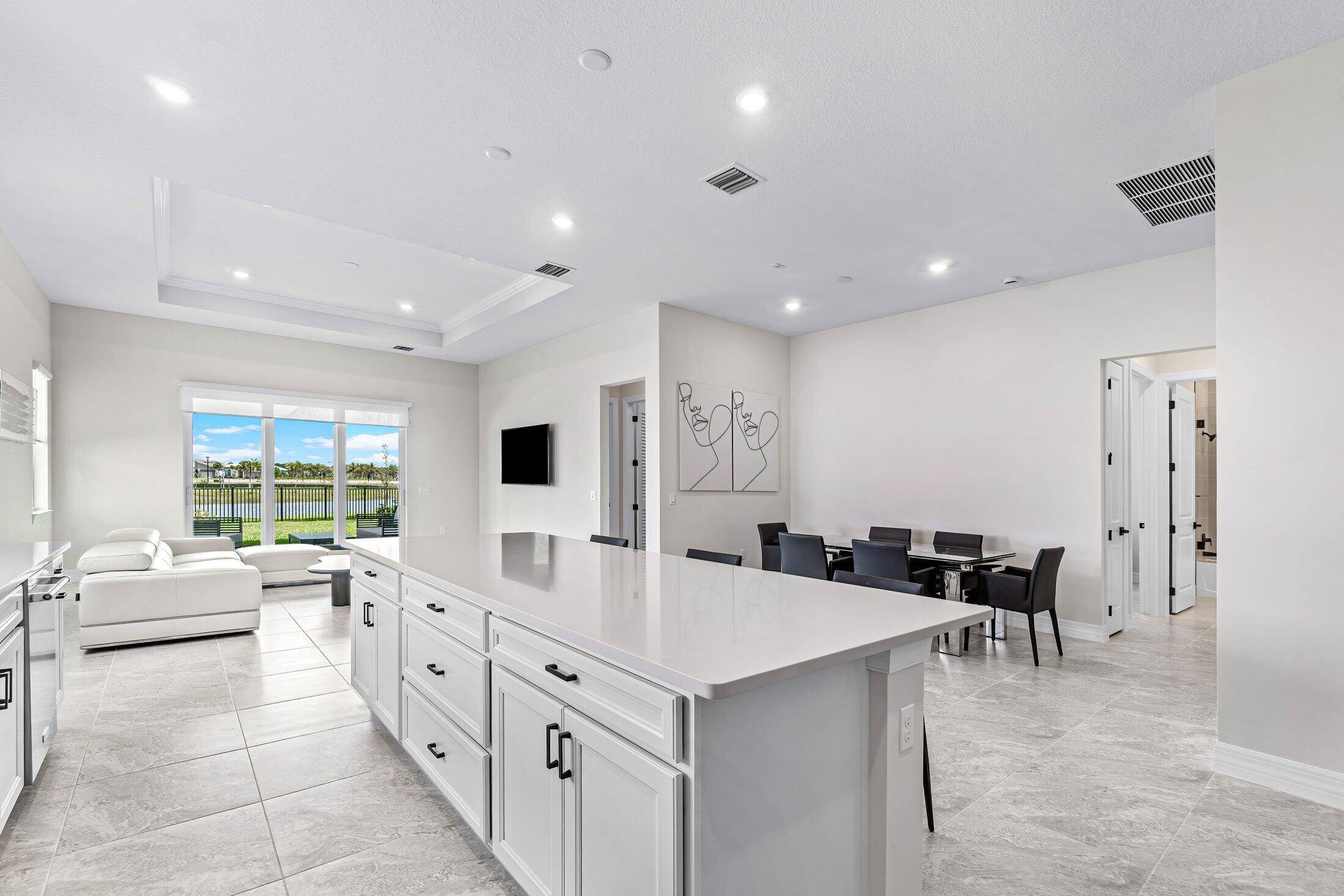 Waterfront luxury fully furnished new construction in Palm Beach Gardens !