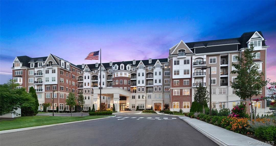 Welcome to Vanderbilt, where contemporary design meets timeless sophistication.