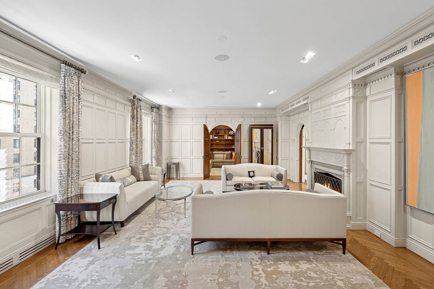 Presenting an extraordinary full floor residence at 800 Park Avenue, combining classic prewar charm with modern sophistication.