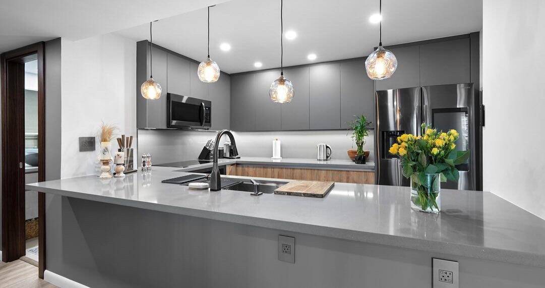 Don't miss the opportunity to own this stunning 2 bedroom, 2 bathroom at Arlen House East.