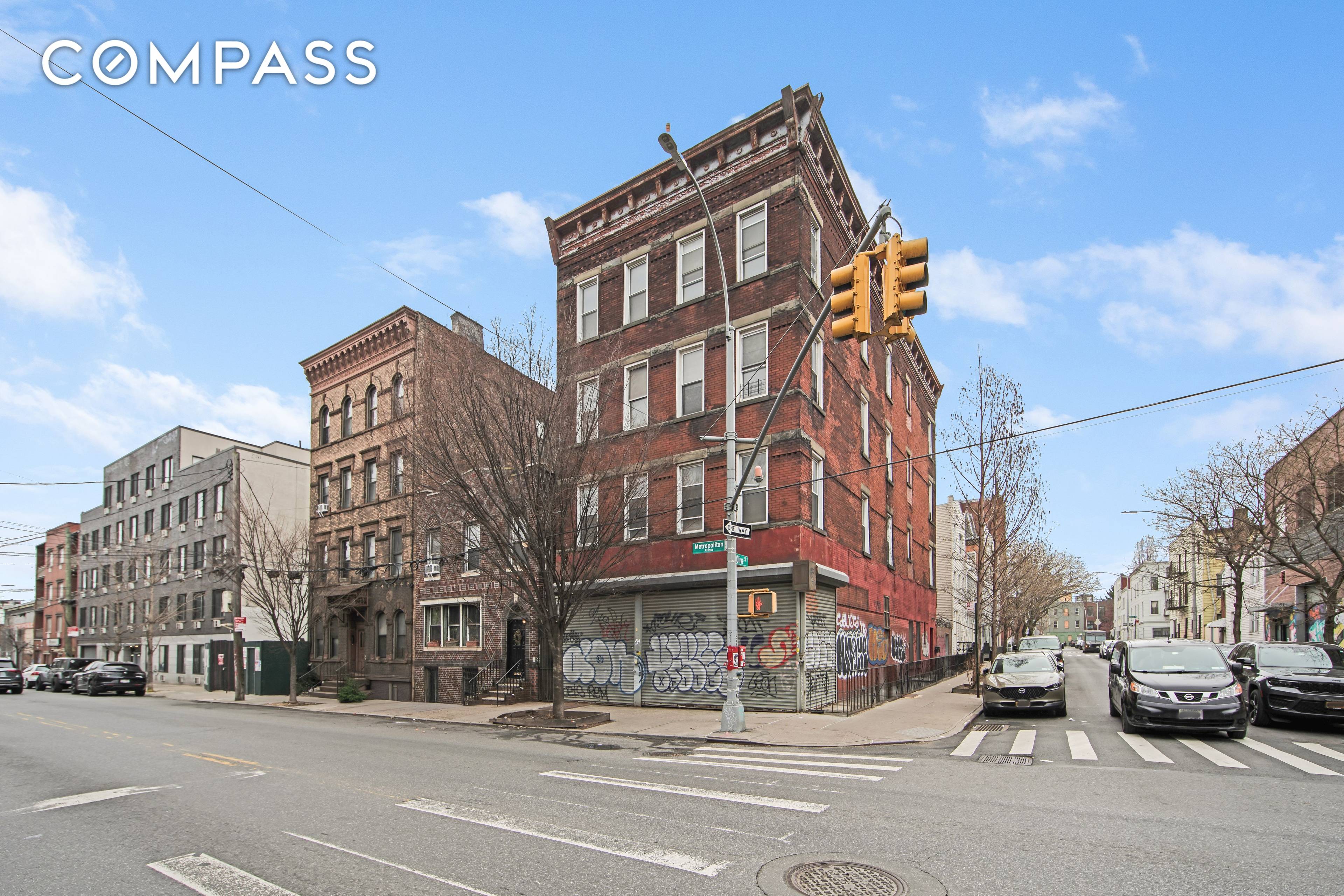 Unlock a great investment opportunity in the vibrant heart of Williamsburg.