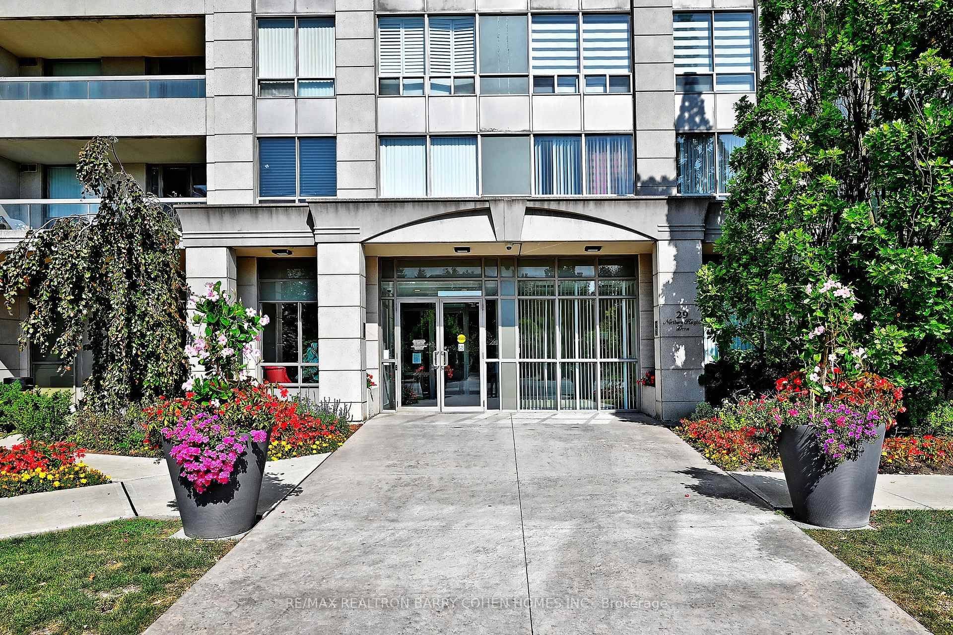 Welcome to 29 Northern Heights Dr, Richmond Hill.