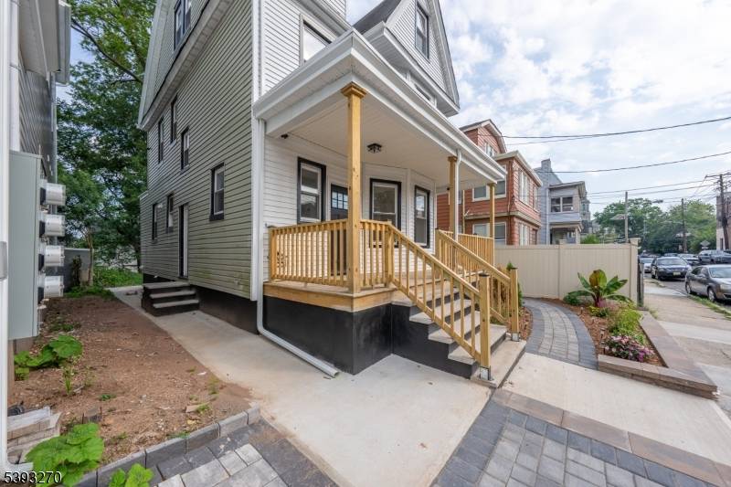 Palm St Newark City New Jersey Single-Family