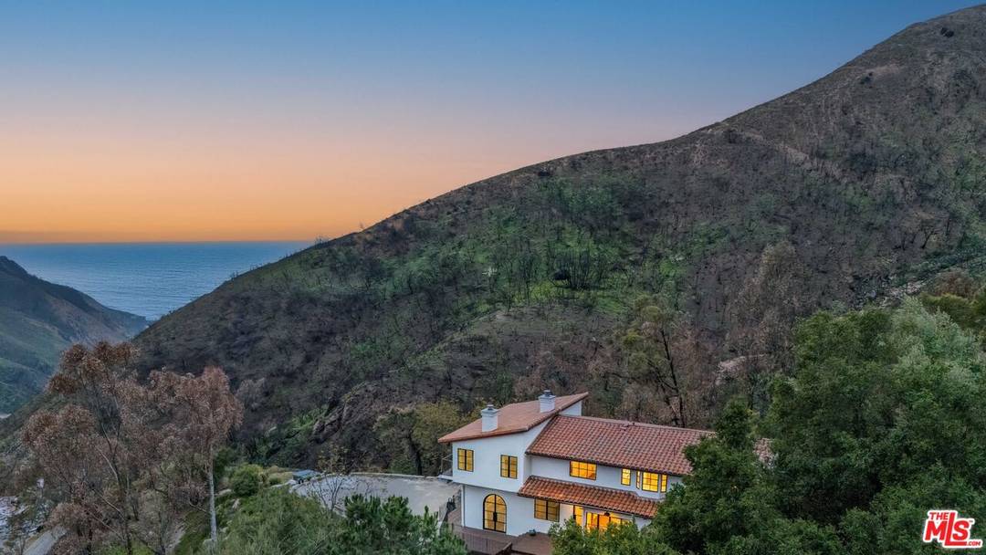 2382   Live Oak Meadows Rd 4BR Malibu La
