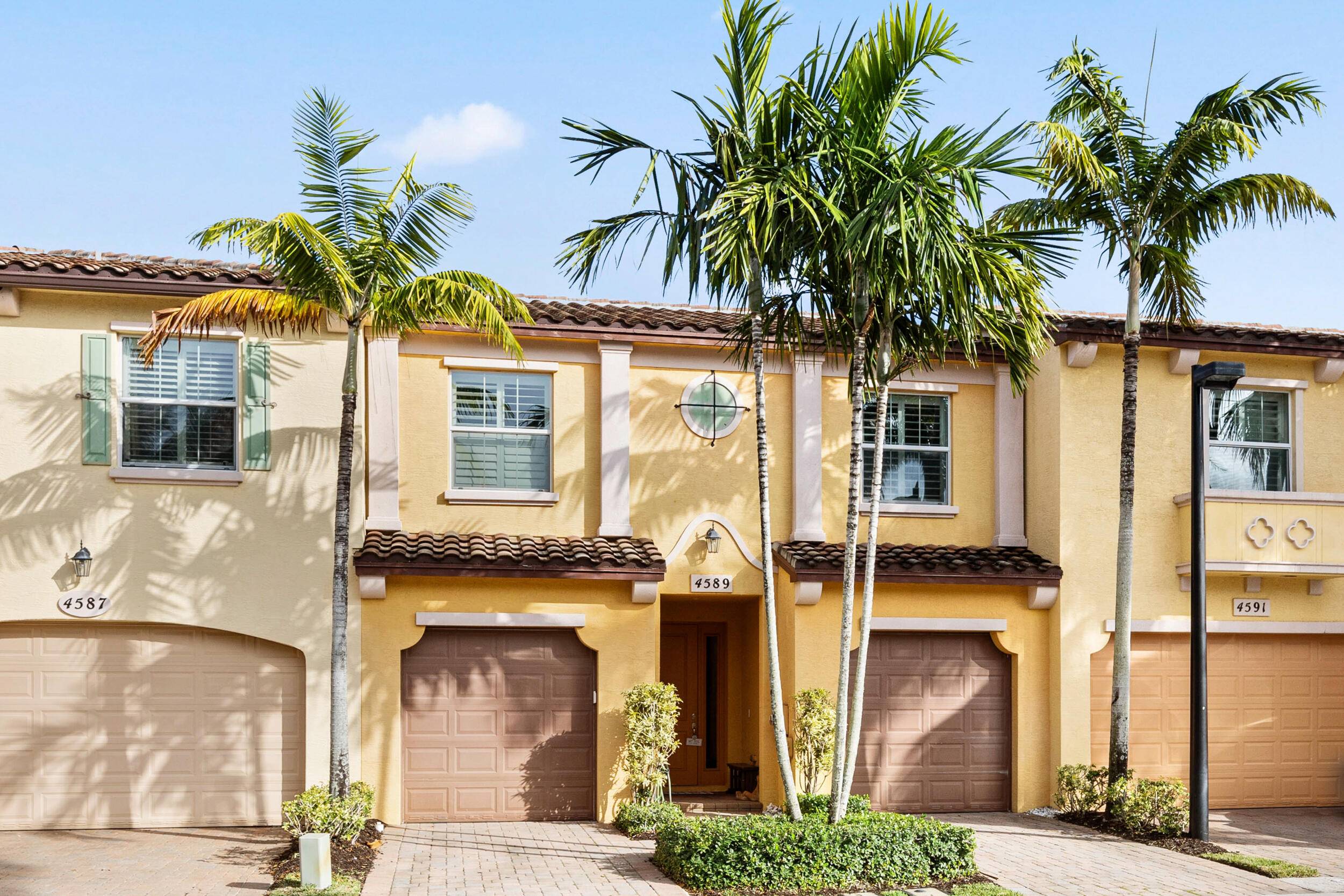 Home was just painted with the new color scheme which part of an entire community refresh new photos added Imagine waking up each day to a peaceful lake and fountain ...