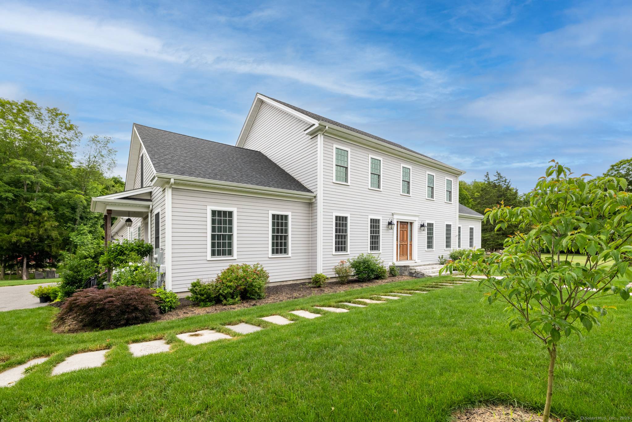 TO BE BUILT A New Classic by Connecticut Residential.