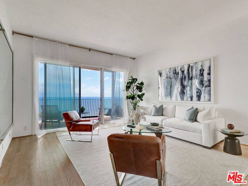 18111   Coastline Dr 2BR Malibu La