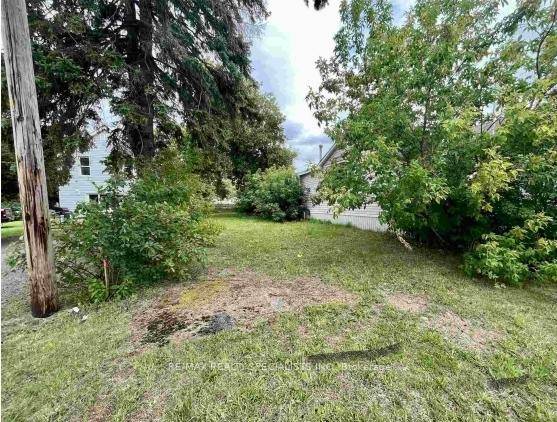 Residential building lot on the corner of Wilcox amp ; Railroad Ave, Deeded Land, Drawings available to build a home