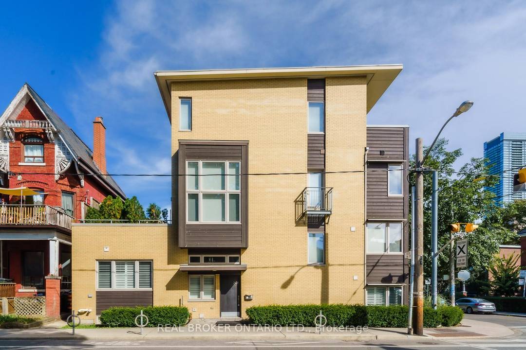 Premium 2 Bedroom Townhome in a Lively Downtown Location.