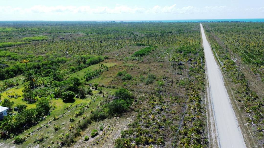 TRACT 98, GRAND BAHAMA HI Land Grand-Bahama-Freeport