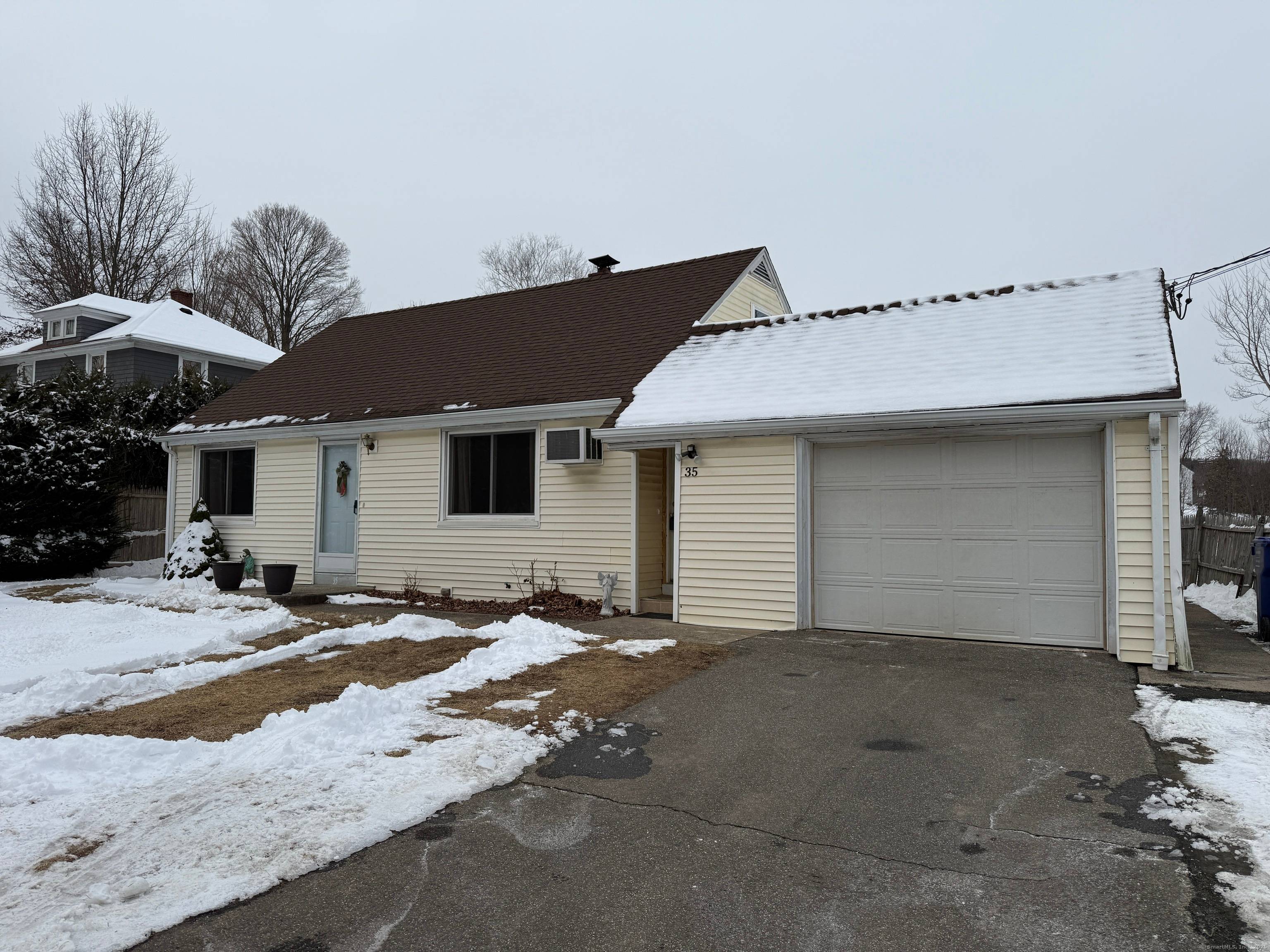 Welcome to 35 Boston Ave, Middletown, a classic 4 bedroom Cape Cod style home with great potential !