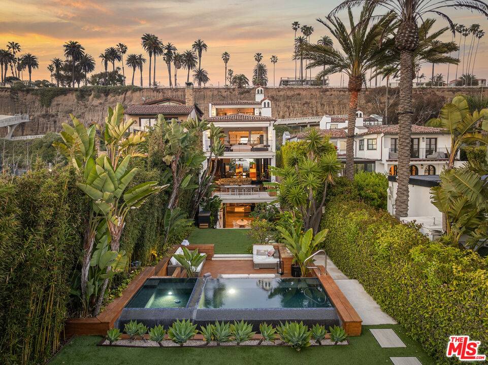 966   Palisades Beach Rd 6BR Santa Monica La