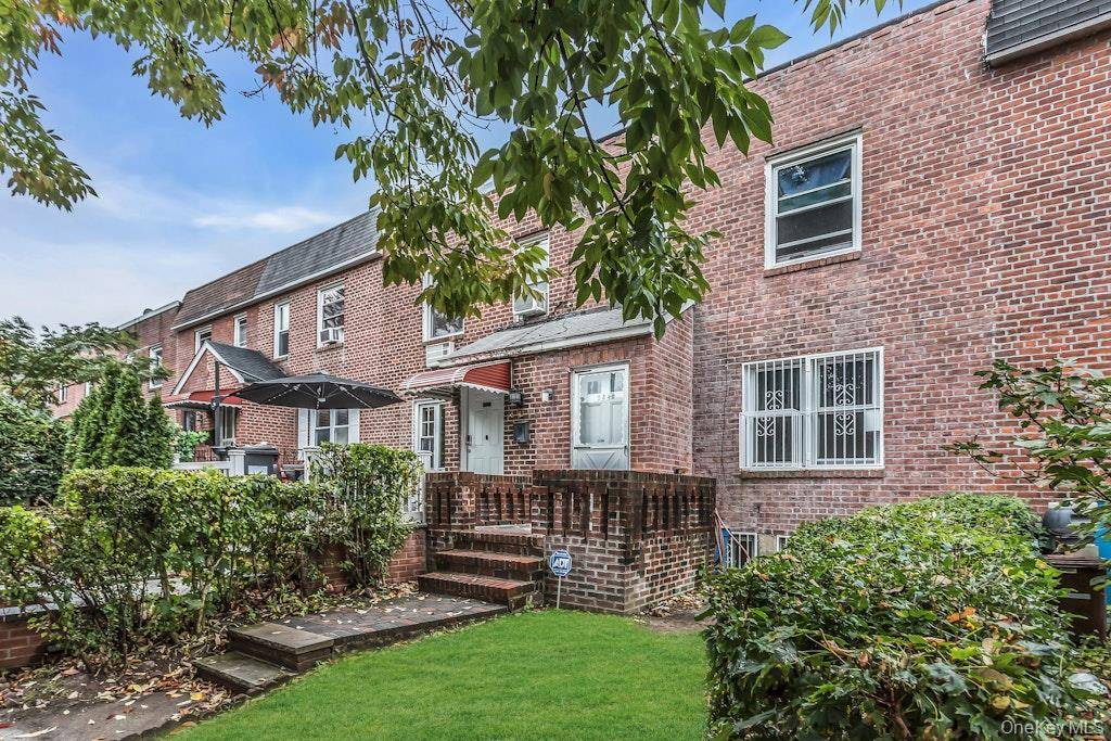 58 40 206th Street Bayside NY 113654 Oakland Gardens is a rare find as an affordable two family attached townhouse that combines modern comfort with excellent income potential.