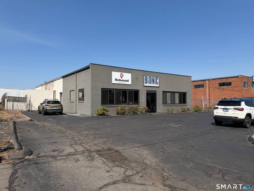 Amodio Co Real Estate is pleased to present 193 Pascone Place, Newington, CT for sale.