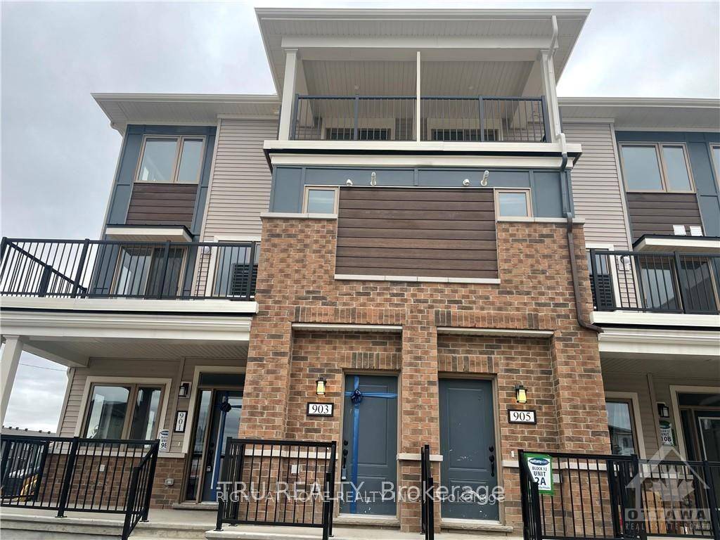 Modern 3 bedroom, 2 bathroom stackable townhome in Kanata South Available August 1st 2025.