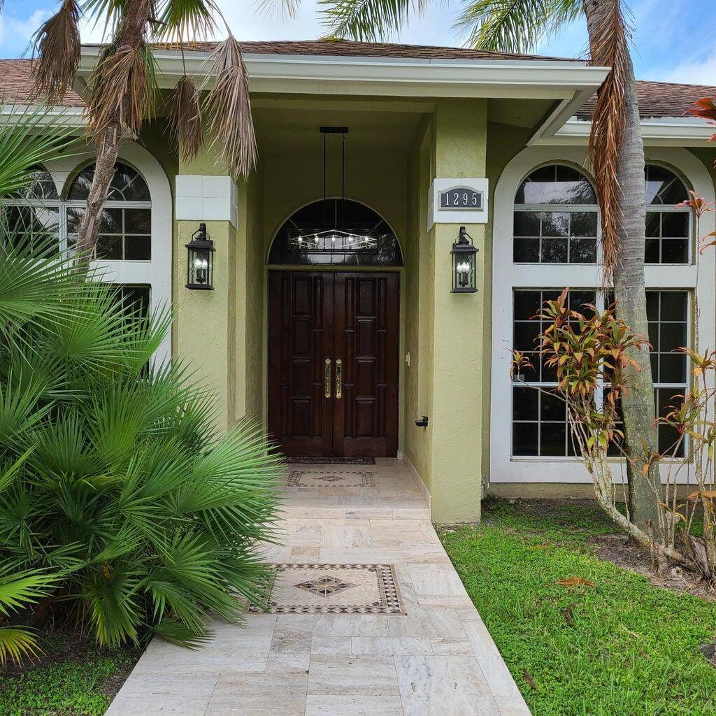 Spectacular 5 Bedroom, 3 Bath Pool Home with Guest House in Highly Desirable Meadow Wood Landing !