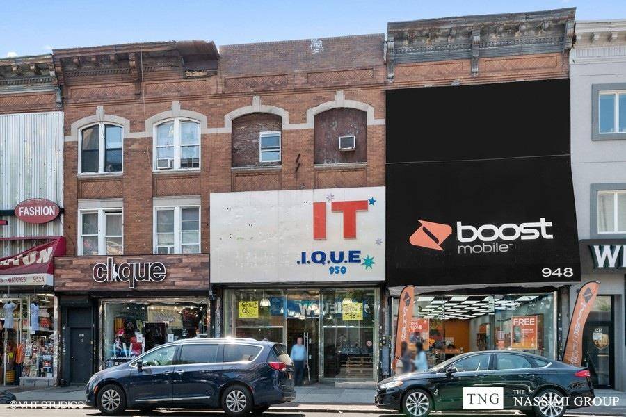 The Nassimi Group Commercial Division is pleased to offer 950 Flatbush Avenue for sale.