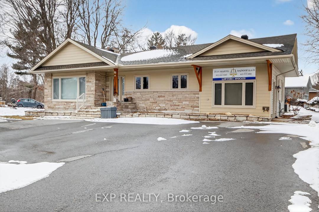 Calling all Investors ! Welcome to 88 Craig Street, a legally conforming duplex with additional commercial potential in the heart of Russell Village.