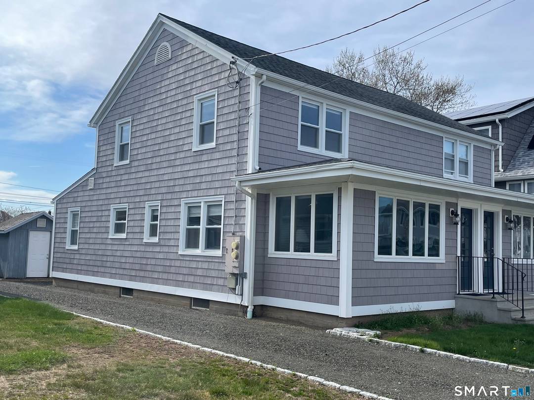 Live at the beach in this 1 2 duplex steps from the sand and Long Island Sound ; Seasonal home in the NE cottage style w knotty pine paneling ; ...