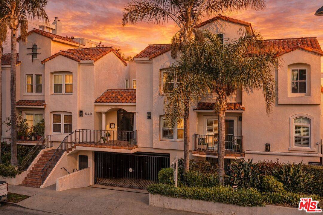 640  N Sweetzer Ave 2BR Beverly Grove La