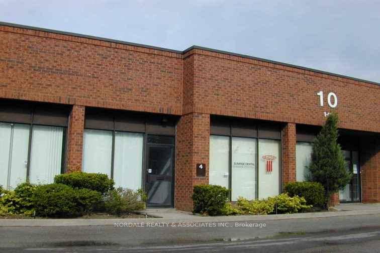 Langstaff Exposure. Deposit Required 1st Month, Last Month Plus Security Deposit.