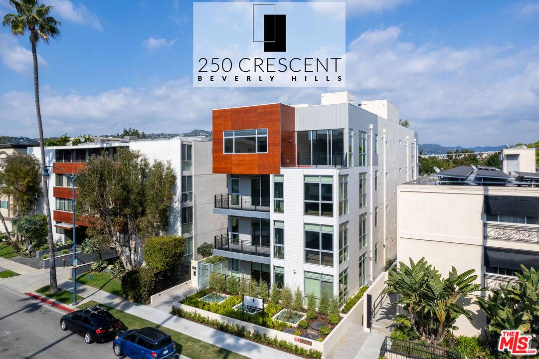 250  N Crescent Dr 2BR Beverly Hills Post Office | B.H.P.O. La