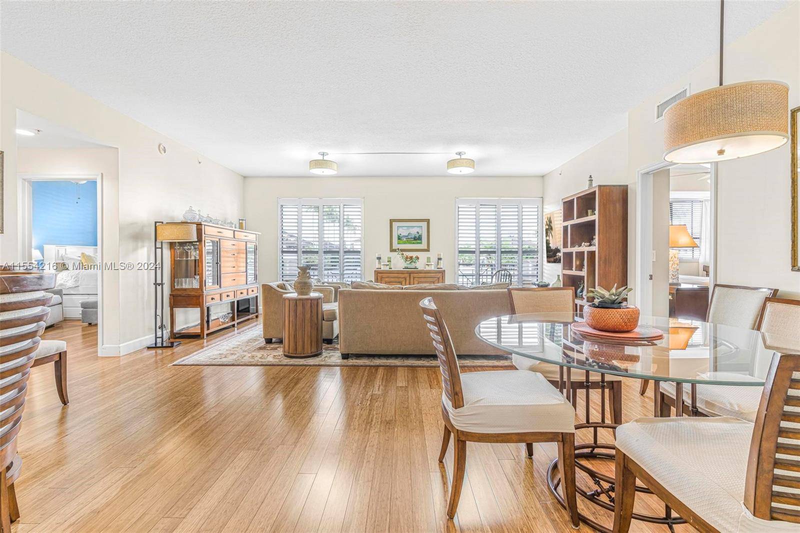 Welcome to your beautiful 2 2 luxury home at the Colonnade Dadeland.