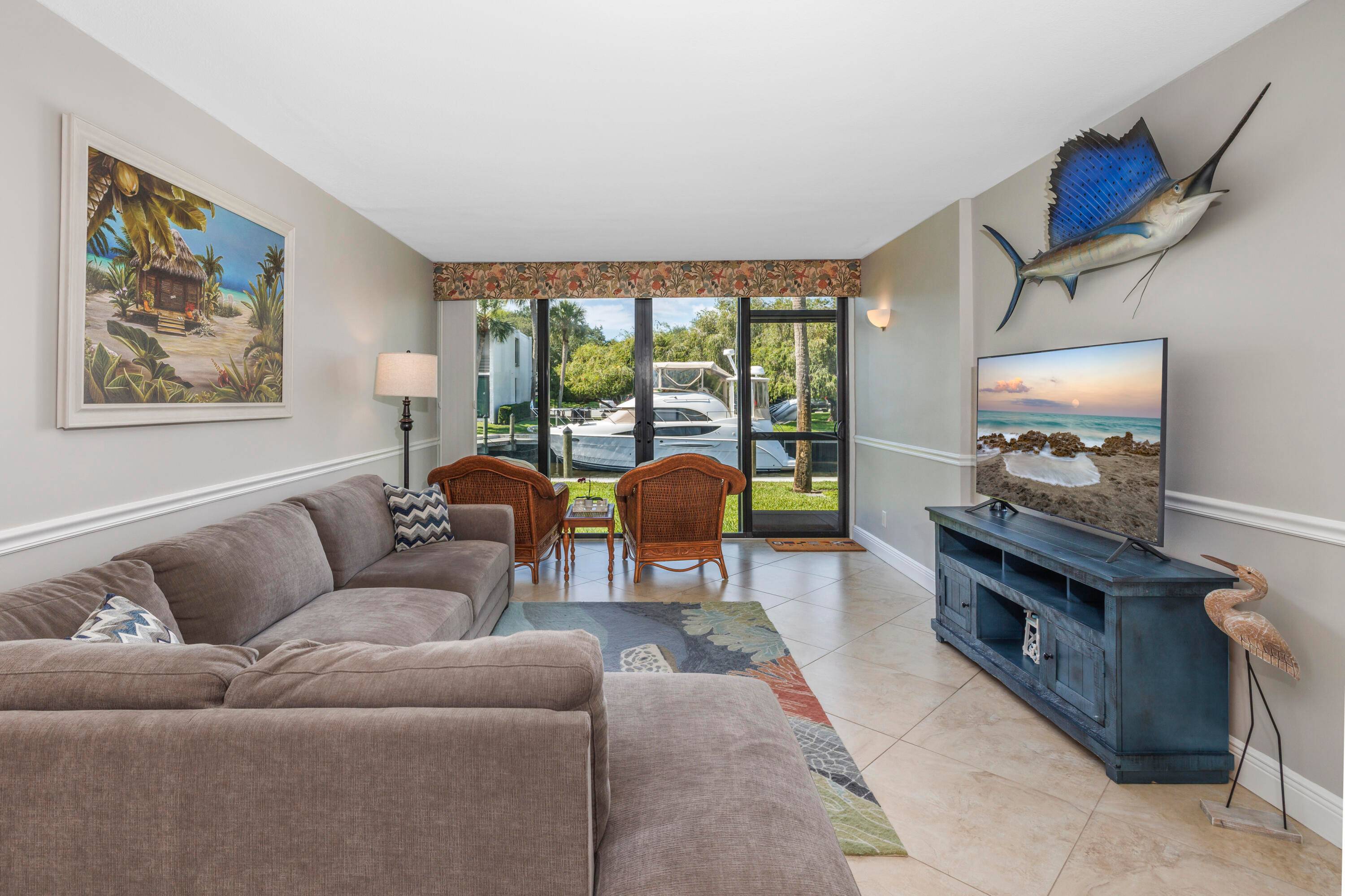 Welcome to your slice of paradise in the heart of Stuart, Florida !