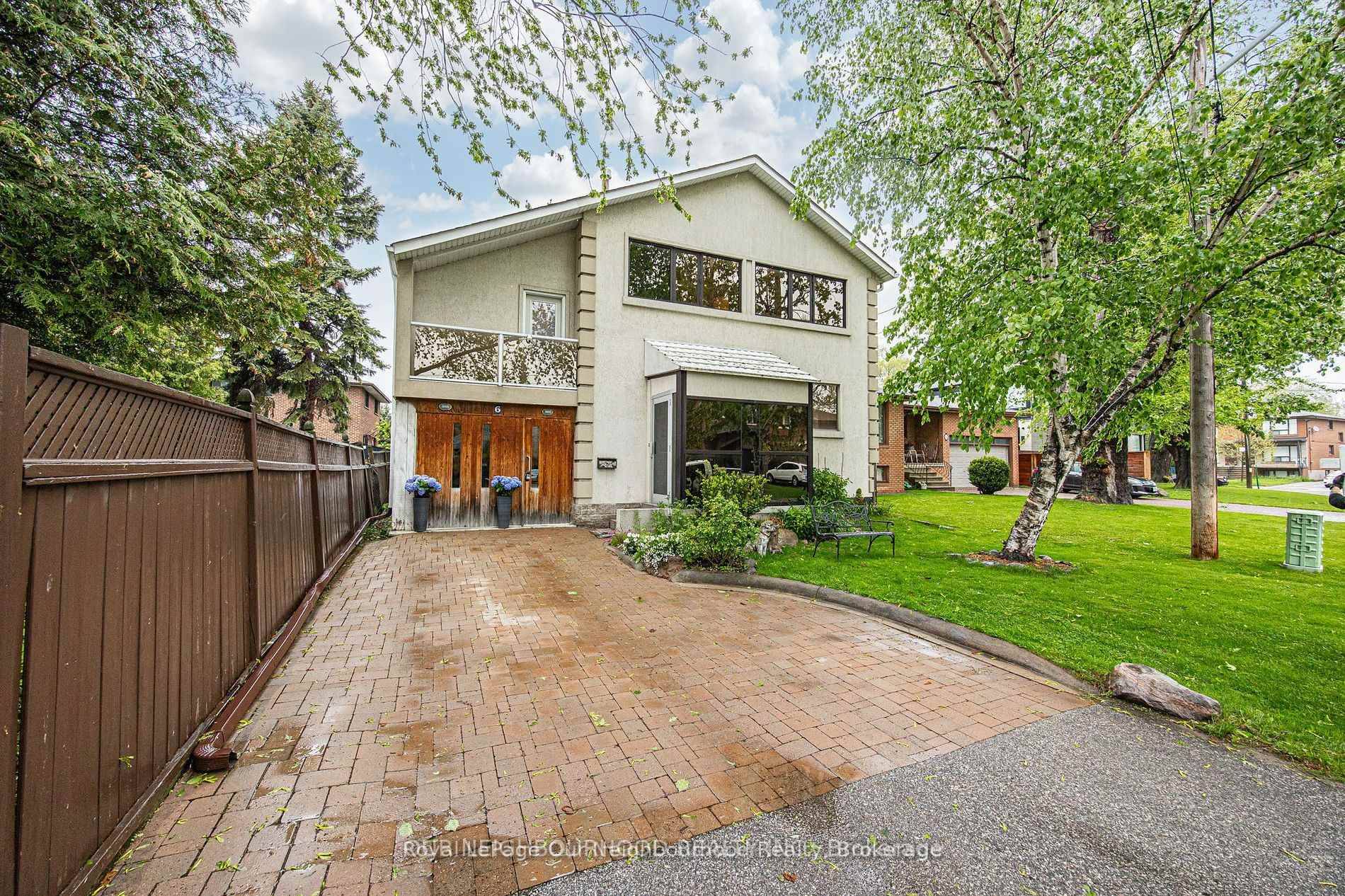 A Multi Generational Gem with unbeatable access to downtown !