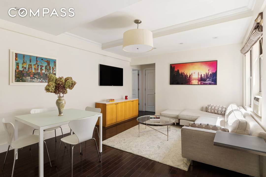Just one block from Central Park and in an amazing enclave of the Upper West Side, Residence 6C is a turnkey one bedroom with prewar character and a modern renovation.