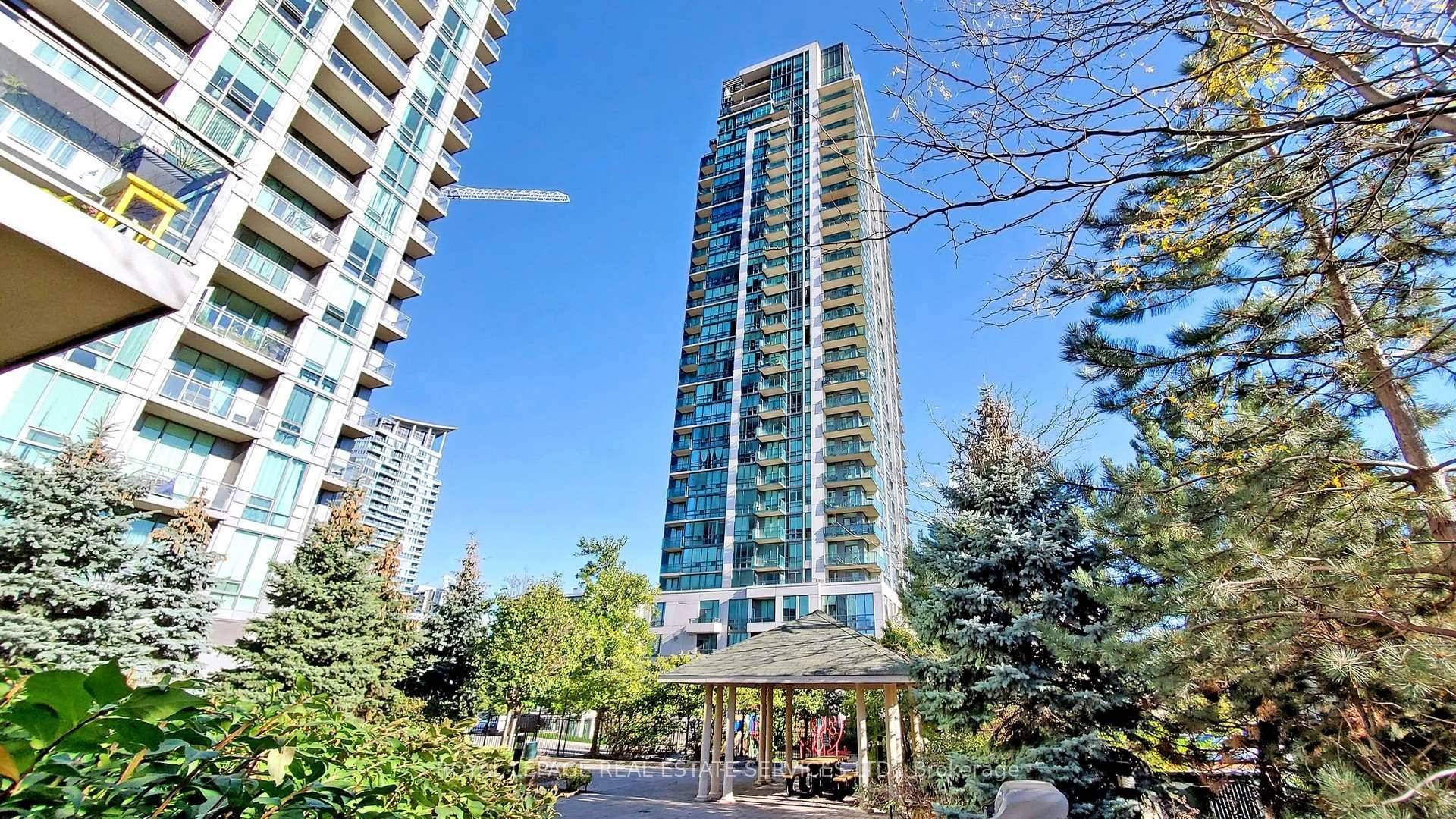 Spectacular Sun Filled Large 1 Den Unit Offering Panoramic South, West and The City Views, Very Spacious Layout At 644 Sq Ft Balcony.