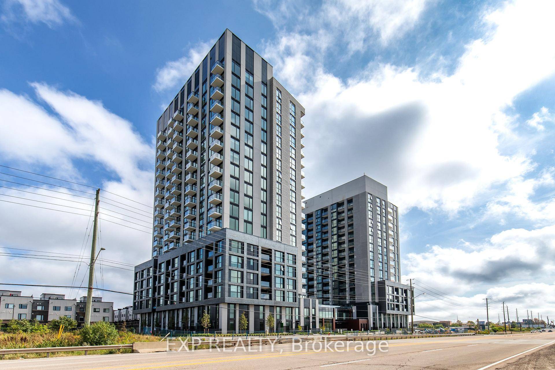 Brand new Minto 1BR unit w modern kitchen.