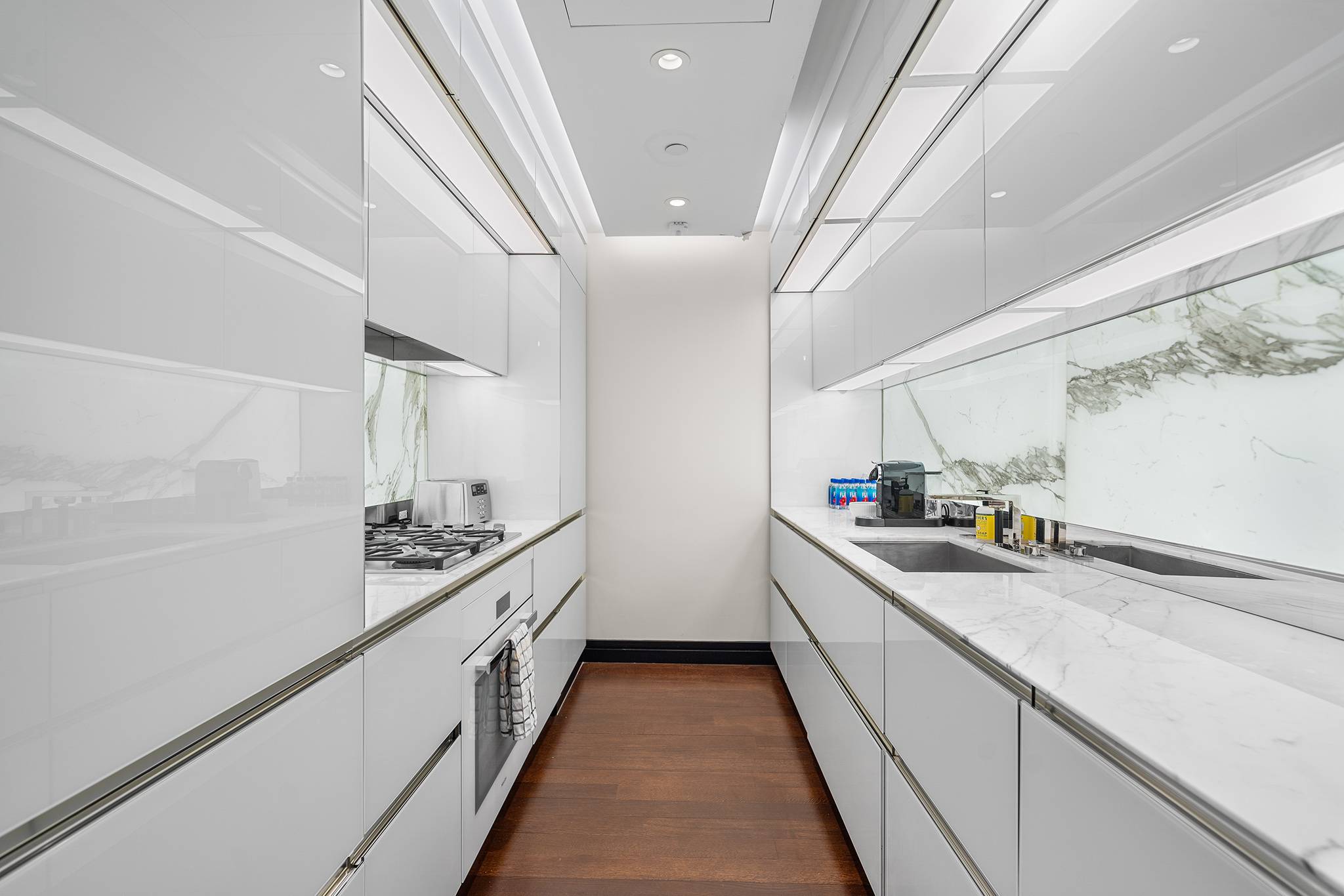 Enter into the resplendent embrace of Apartment 20C at 53 West 53rd Street, where the essence of timeless elegance intertwines with the pinnacle of modern luxury.