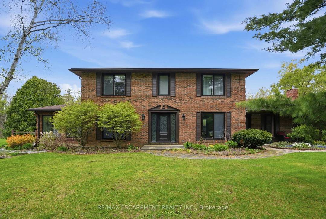 Discover private estate living on 8.