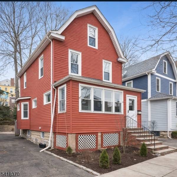 Amazing opportunity ! Entire house 5 bed, 3 bath Colonial for rent in one of Glen Ridge's most desirable historic neighborhoods.