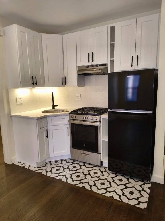 Available for immediate move in !