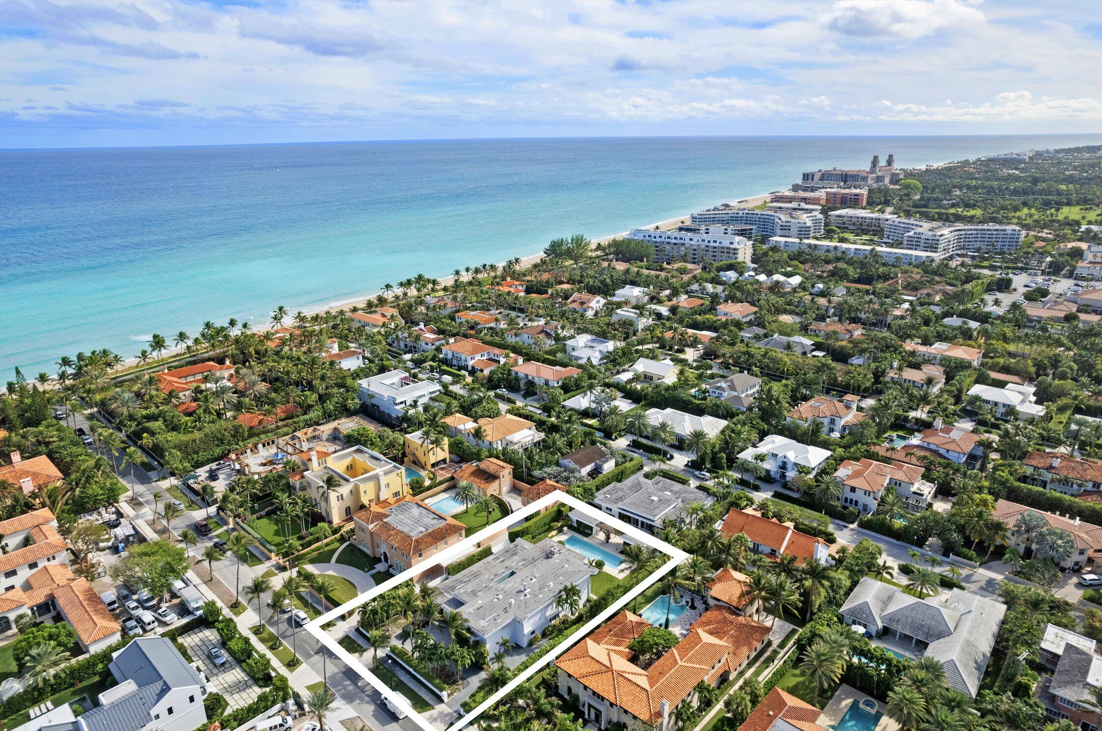 Previously listed as a compound with an additional residence, 150 Dunbar is now being offered as a single parcel in the heart of Palm Beach.