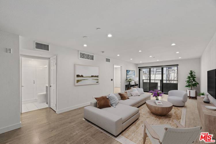 725 N Alfred St 2BR Sunset Strip La