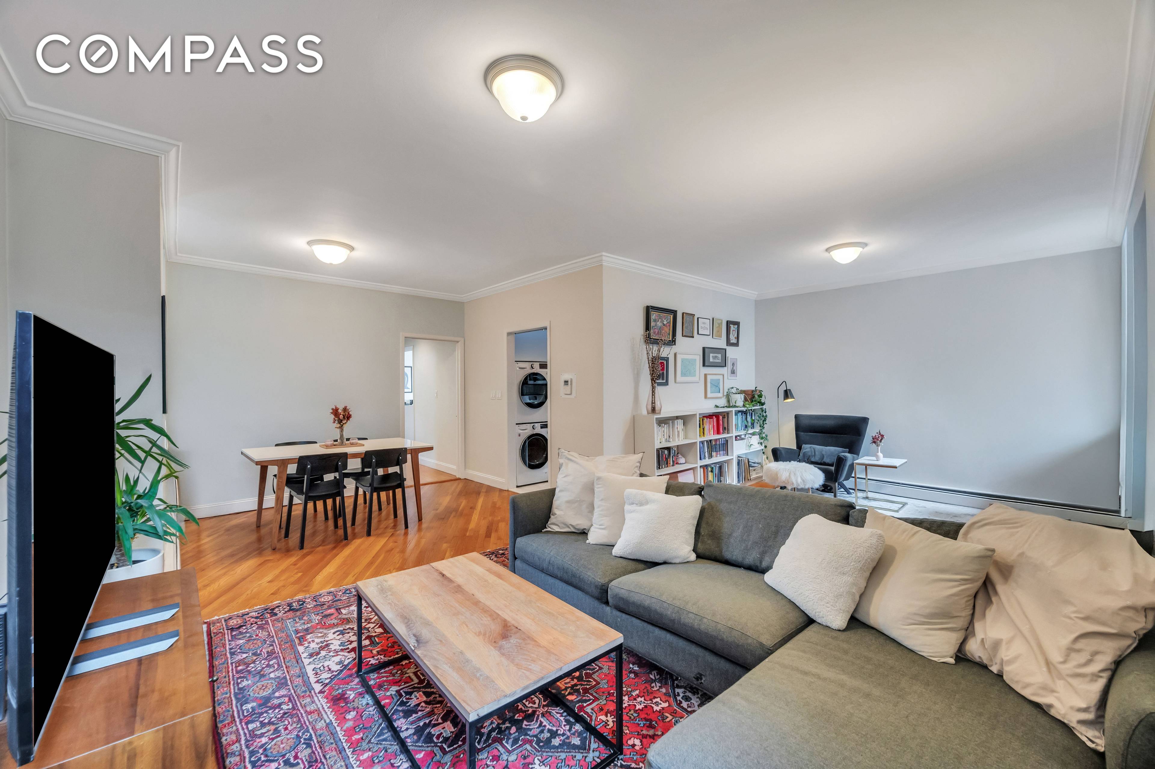 Friendly coop in the heart of the East Village with Unlimited Subletting from day one !